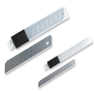 Лезвия 18мм, толщина 0,40мм /2702001L